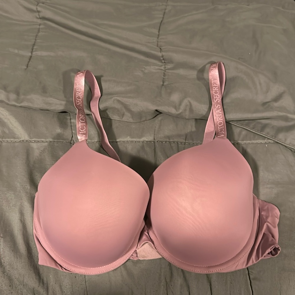 Victoria’s Secret bra